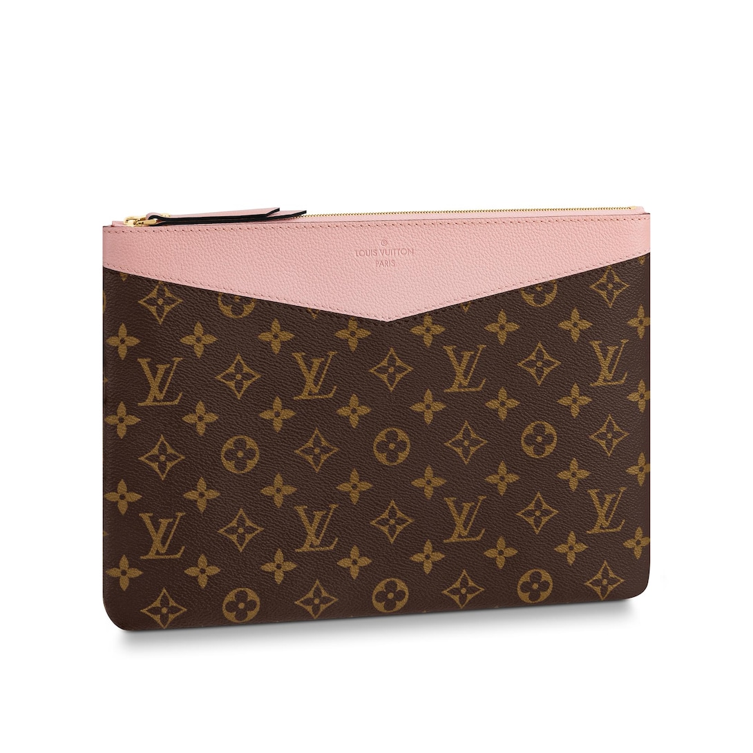 Lv store pouch womens